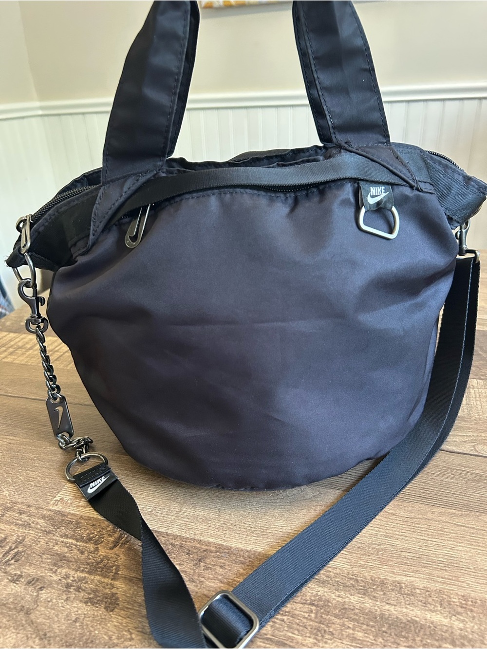 Nike Sportswear Futura Luxe Tote Bag Crossbody Black 10L